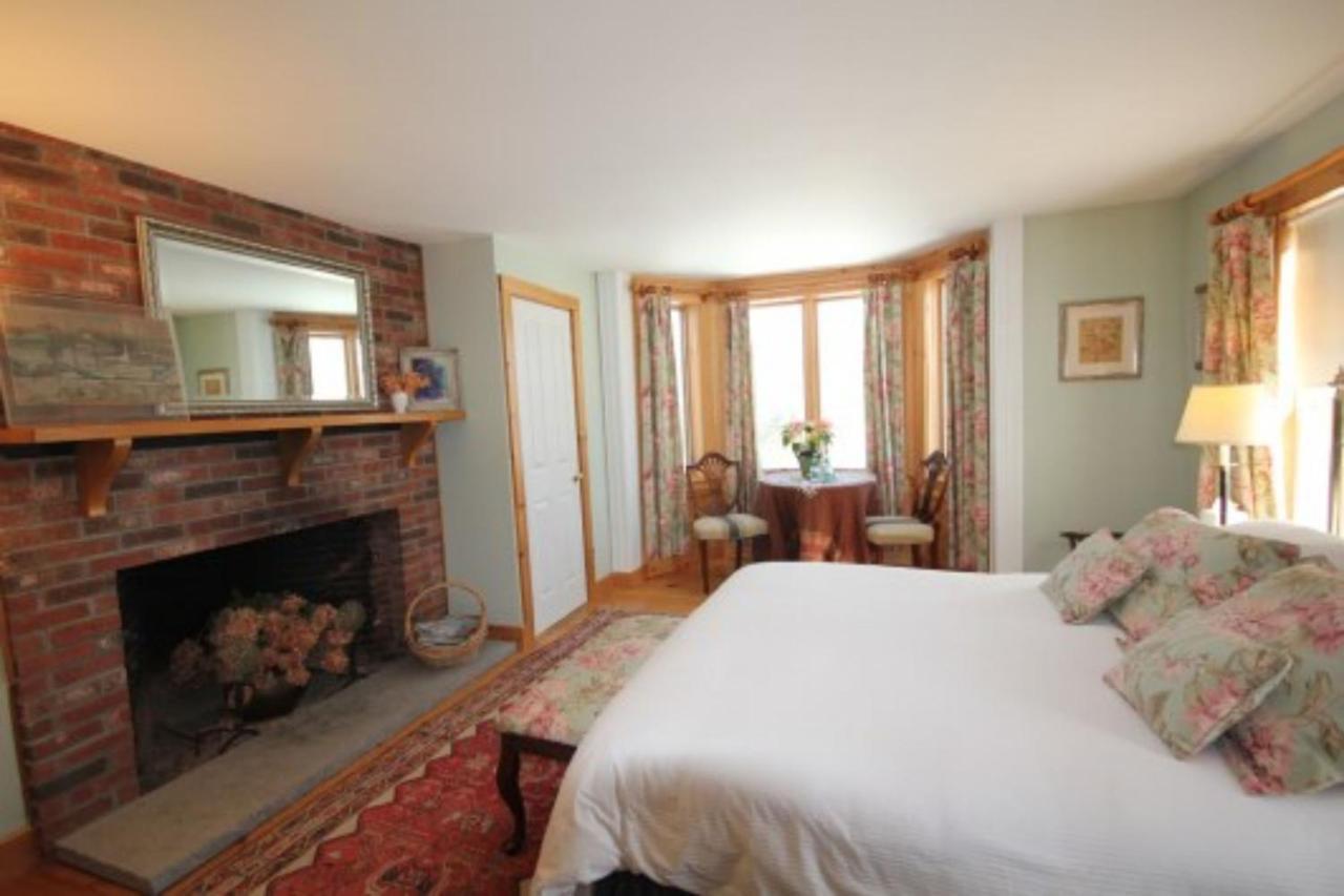 Highland Lake Inn Andover Extérieur photo