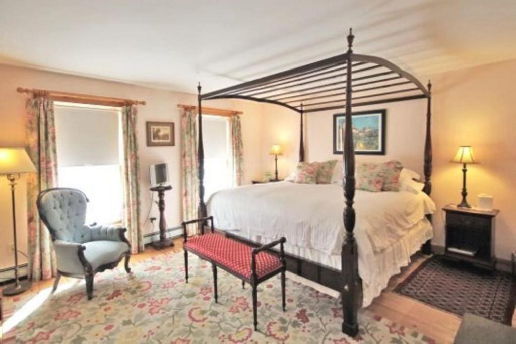 Highland Lake Inn Andover Extérieur photo